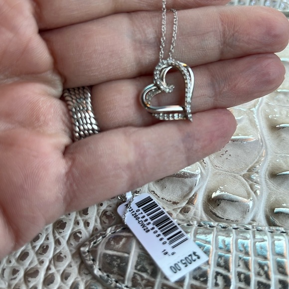 Sterling Silver and 1/4 carat Genuine Diamond Heart Pendant Necklace NWT - Picture 7 of 7